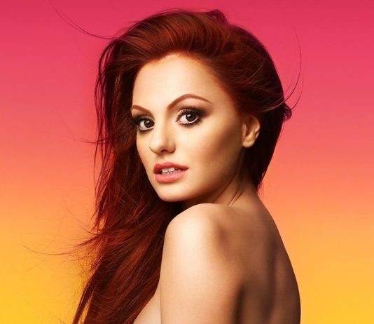 Alexandra Stan vorbeste despre divortul parintilor!