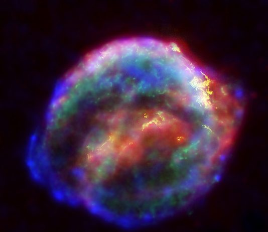 O privire rara a unei stele inainte ca aceasta sa devina supernova sfideaza asteptarile
