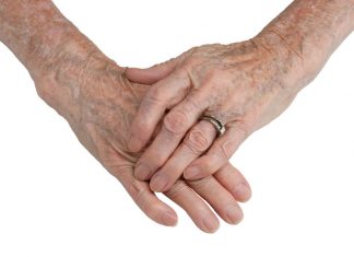 8 probleme de sanatate pe care ni le indica mainile noastre