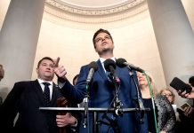 Matt Gaetz m-a aparat cand nudurile mele au fost impartasite fara consimtamantul meu. Acum este acuzat ca a facut tocmai asta