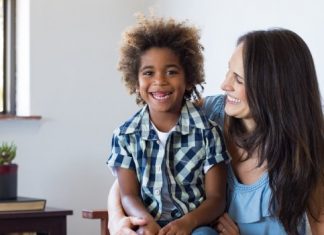 Sfaturi cheie pentru a-i ajuta pe parintii vitregi sa se relationeze cu copiii lor vitregi