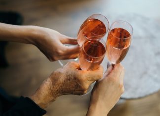 10 medicamente pe care nu ar trebui sa le amesteci niciodata cu alcool