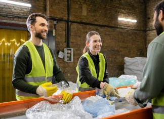 Managementul deșeurilor în industrie: practici sustenabile și conforme