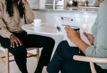 De la dosarul cu șină la cloud: cum rescrie digitalizarea regulile în HR