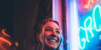 Detartraj profesional când ai implanturi dentare: ce se schimbă în timpul igienizării?